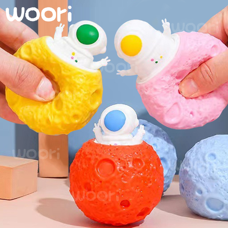 Photography Jokes - Squeeze Astronauts Planet TPR Cup Anti