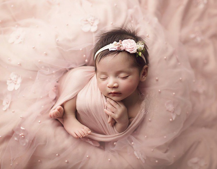 Newborn Photography  Wrap  Bla - Photography Composition review and price